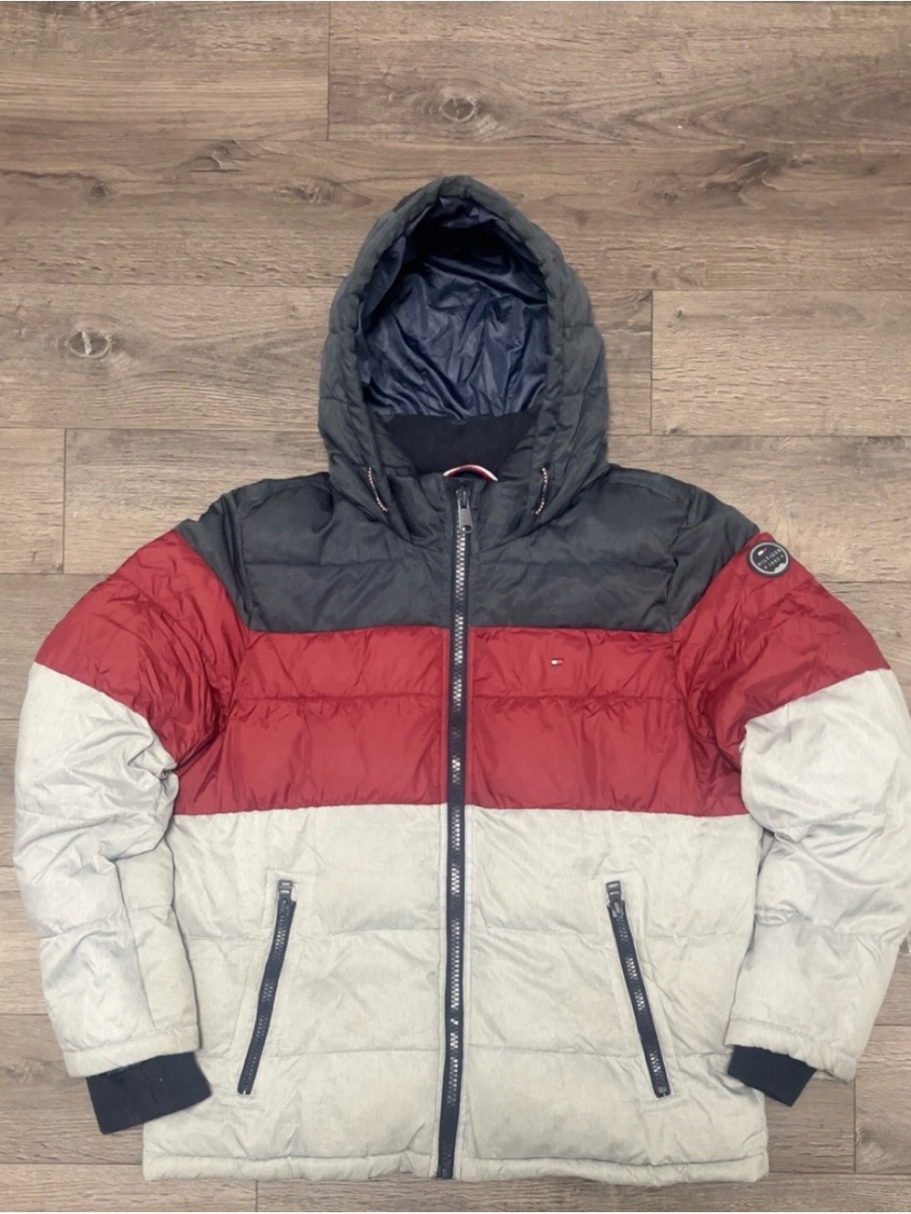 Tommy Hilfiger Mens XL Hooded Puffer Jacket